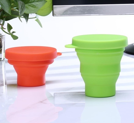 BPA الحرة الغذاء الصف سيليكون قابلة للطي كأس لفي الهواء الطلق