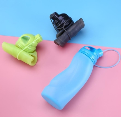 BPA الحرة الغذاء الصف الرياضة في الهواء الطلق سيليكون قابلة للطي زجاجات المياه 500ML
